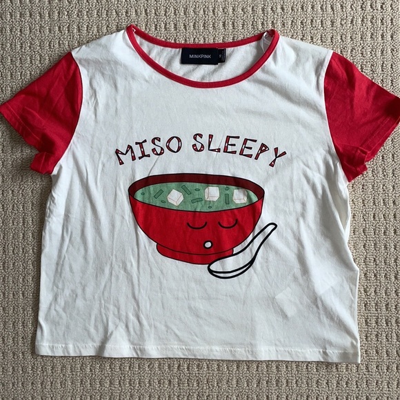 MINKPINK Miso Sleepy Crop Tee NWOT - Picture 2 of 6